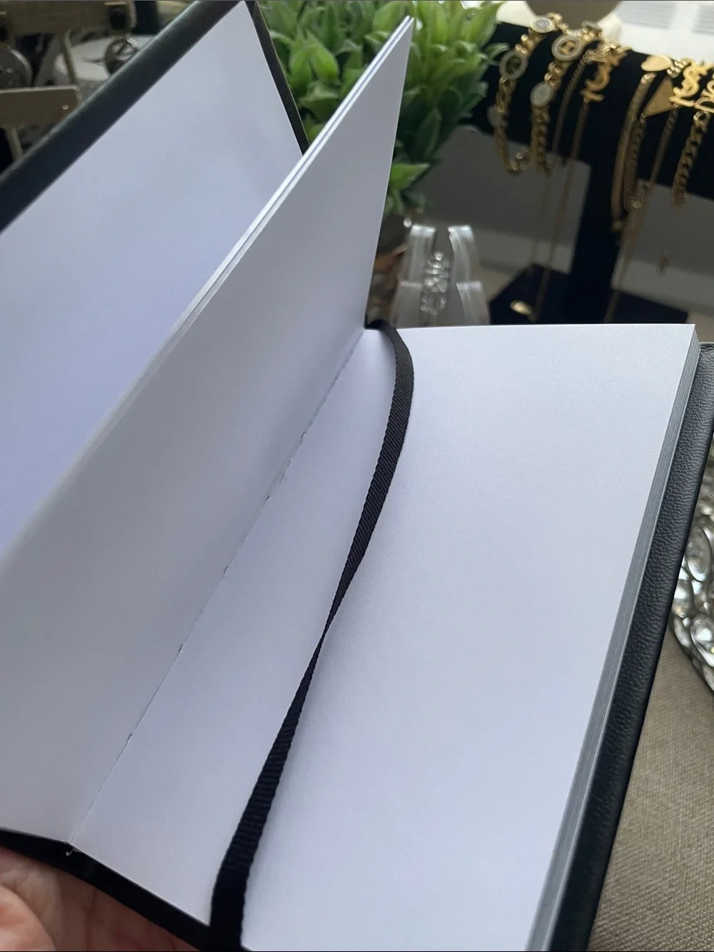 ✨🖤Yves Saint Laurent Beaute Black Slim Pocket Notebook 🖤✨NEW
